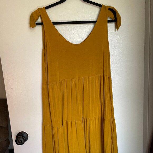 Dresses & Skirts - 2X Yellow Dress